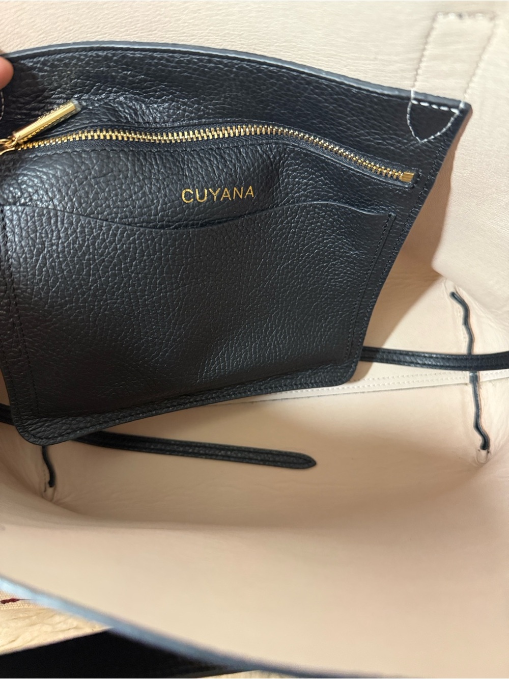 CUYANA Black Leather Tote Bag with Beige Interior medium - Picture 9 of 11